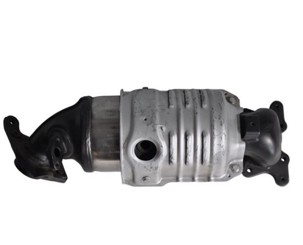 18160-RZP-G50 Eksos katalysator manifold original for Honda oppstilt mot hvit bakgrunn