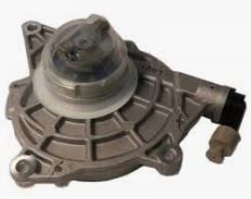 288104A402 Motor manifold vacuumpumpe for Hyundai oppstilt mot hvit bakgrunn