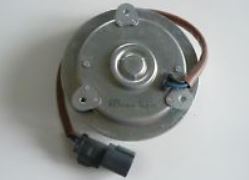 38616-RBA-004 Motor kjøling radiator vifte nr 2 original for Honda oppstilt mot hvit bakgrunn