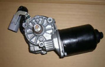 85110-30590 Vindusviskermotor foran original for Lexus oppstilt mot hvit bakgrunn
