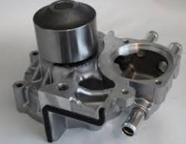 21111AA240 Motor kjøling vannpumpe for Subaru oppstilt mot hvit bakgrunn