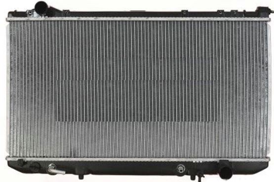 16400-20200 Motor kjøling radiator for Lexus oppstilt mot hvit bakgrunn