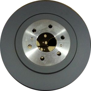 43206-eb360 Bremsetrommel bak (**høy vekt) for Nissan oppstilt mot hvit bakgrunn