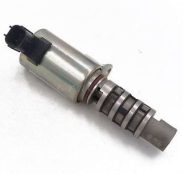 15830-RBB-003 Motor kamaksel olje kontroll ventil for Honda oppstilt mot hvit bakgrunn