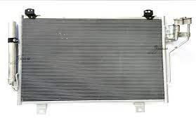 GHT6-61-480 Kjøling klima AC radiator kondenser for Mazda oppstilt mot hvit bakgrunn